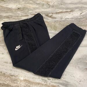 Nike Sportswear Club Fleece Big Kids Winterized Sweatpants Black Sz Med Sherpa
